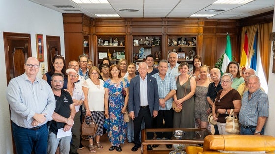 Roquetas renueva su apoyo a las asociaciones de mayores