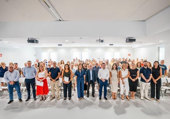 Gabriel Amat firma varias subvenciones para entidades roqueteras.