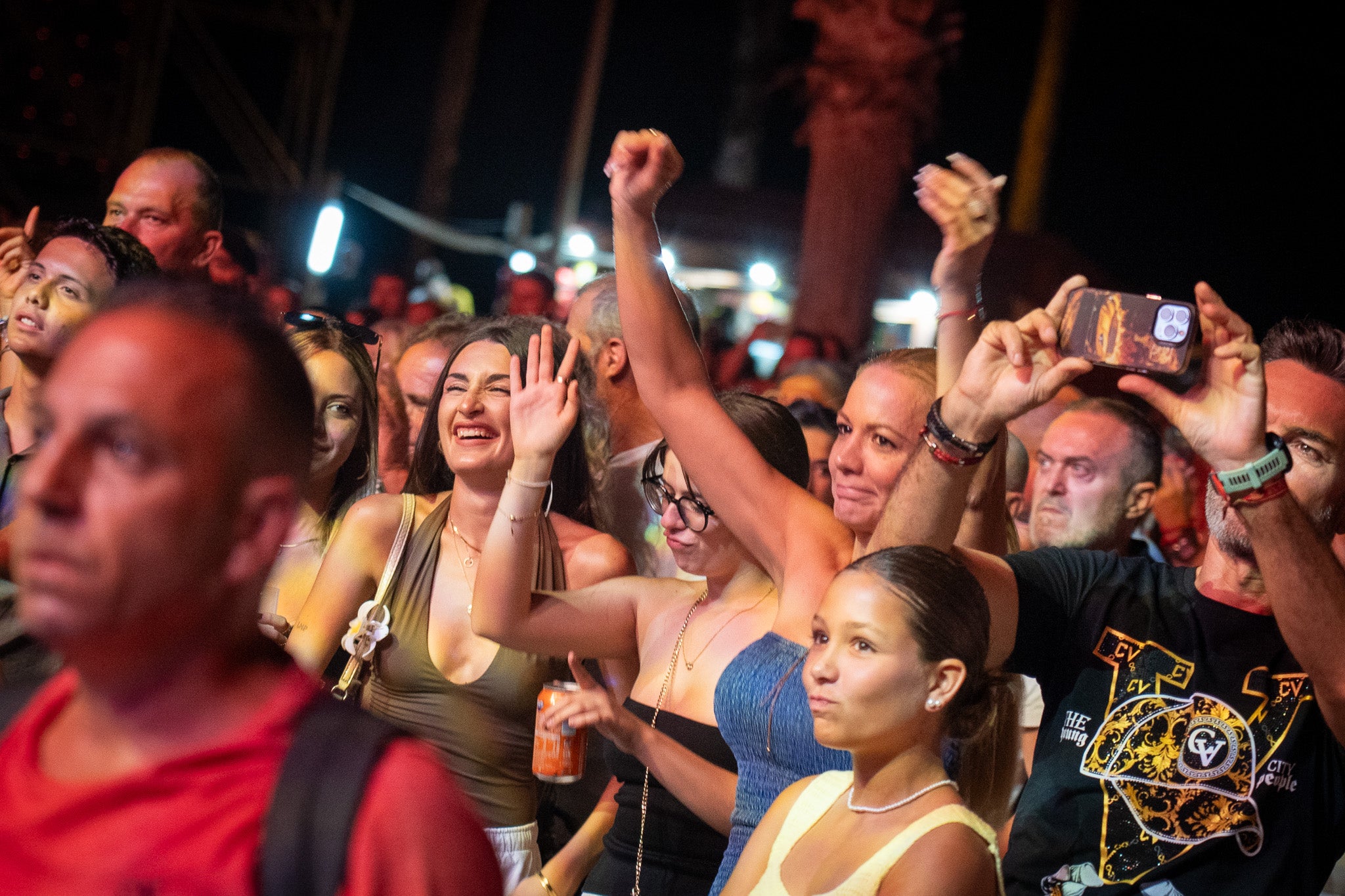 El rock local brilla con fuerza en el I Rocketas Playa
