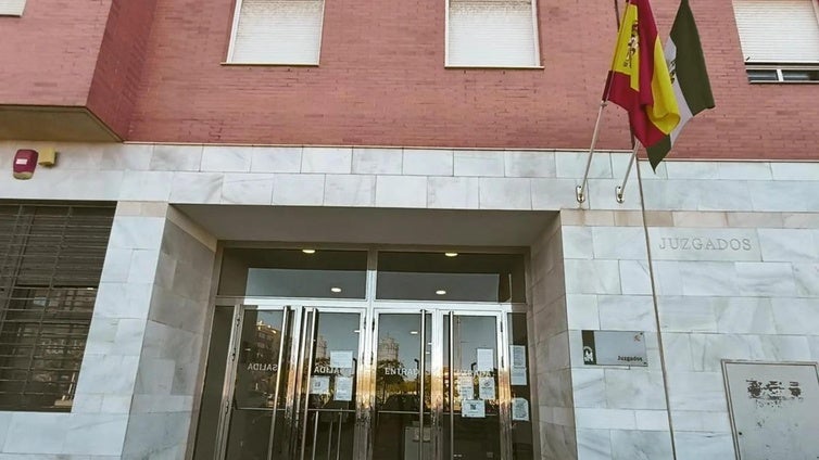 Cuatro meses de cárcel y 330 euros por negarse a identificarse y agredir a un guardia civil