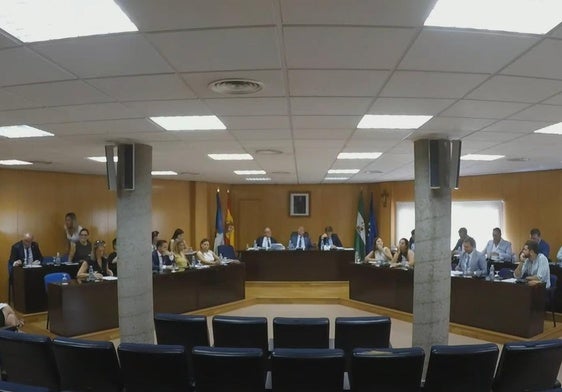 Concejales en el Pleno ordinario de este jueves.