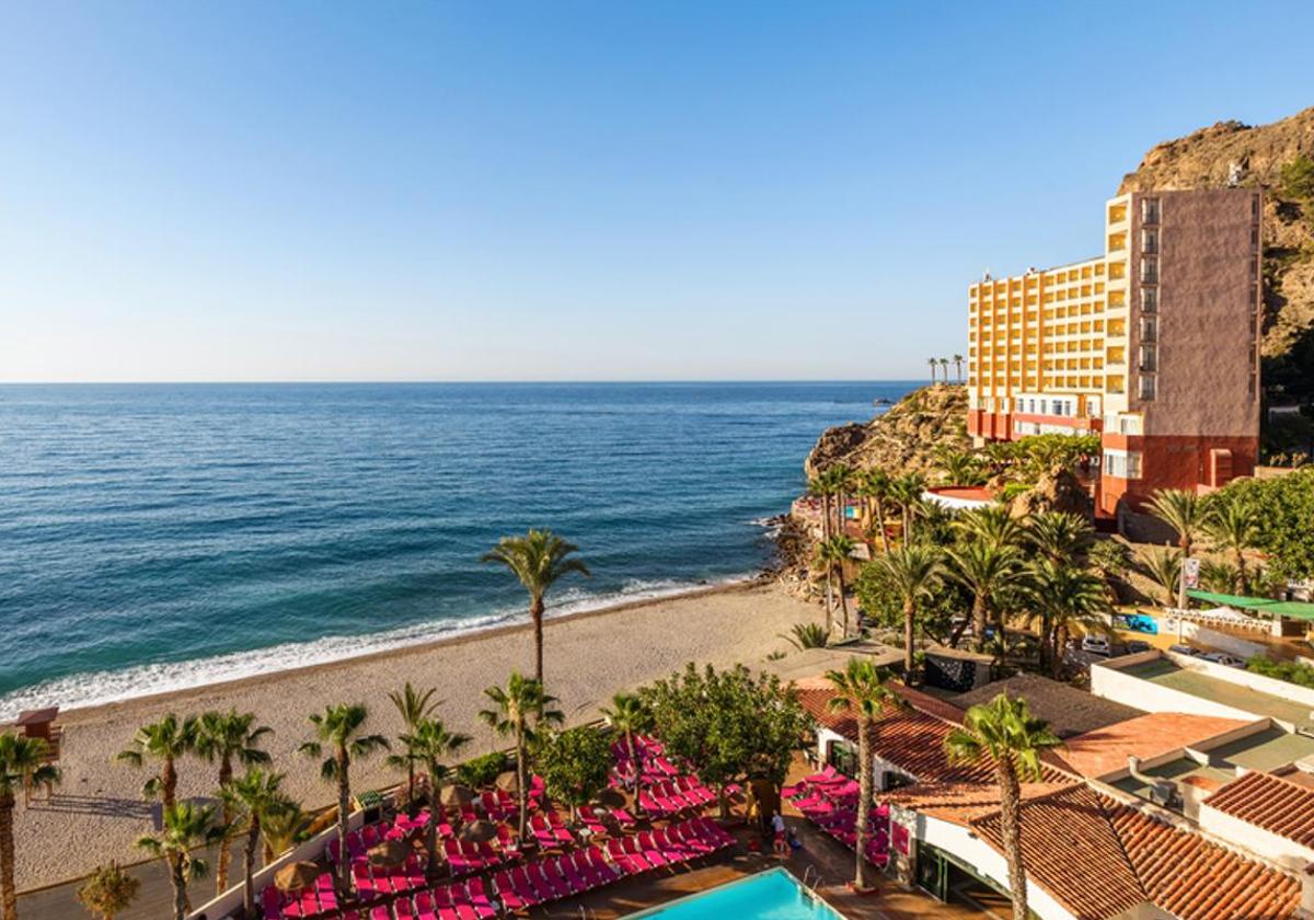 Senator Hotels apuesta por el talento joven con un innovador encuentro en Roquetas de Mar