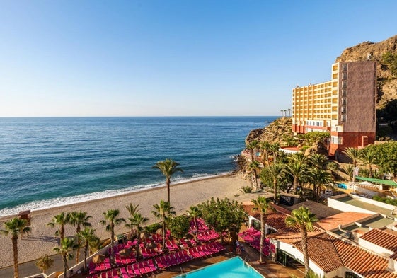 Senator Hotels apuesta por el talento joven con un innovador encuentro en Roquetas de Mar