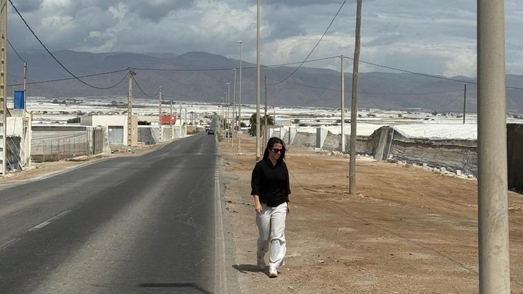 La Mojonera refuerza la seguridad en la Carretera de la Pista tras reponer el cableado sustraido