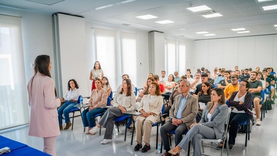 Roquetas conmemora el Día de la Mujer Rural con una jornada dedicada al liderazgo femenino