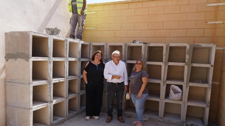 El Pleno de Vícar aprueba la modificación de la ordenanza municipal sobre cementerios