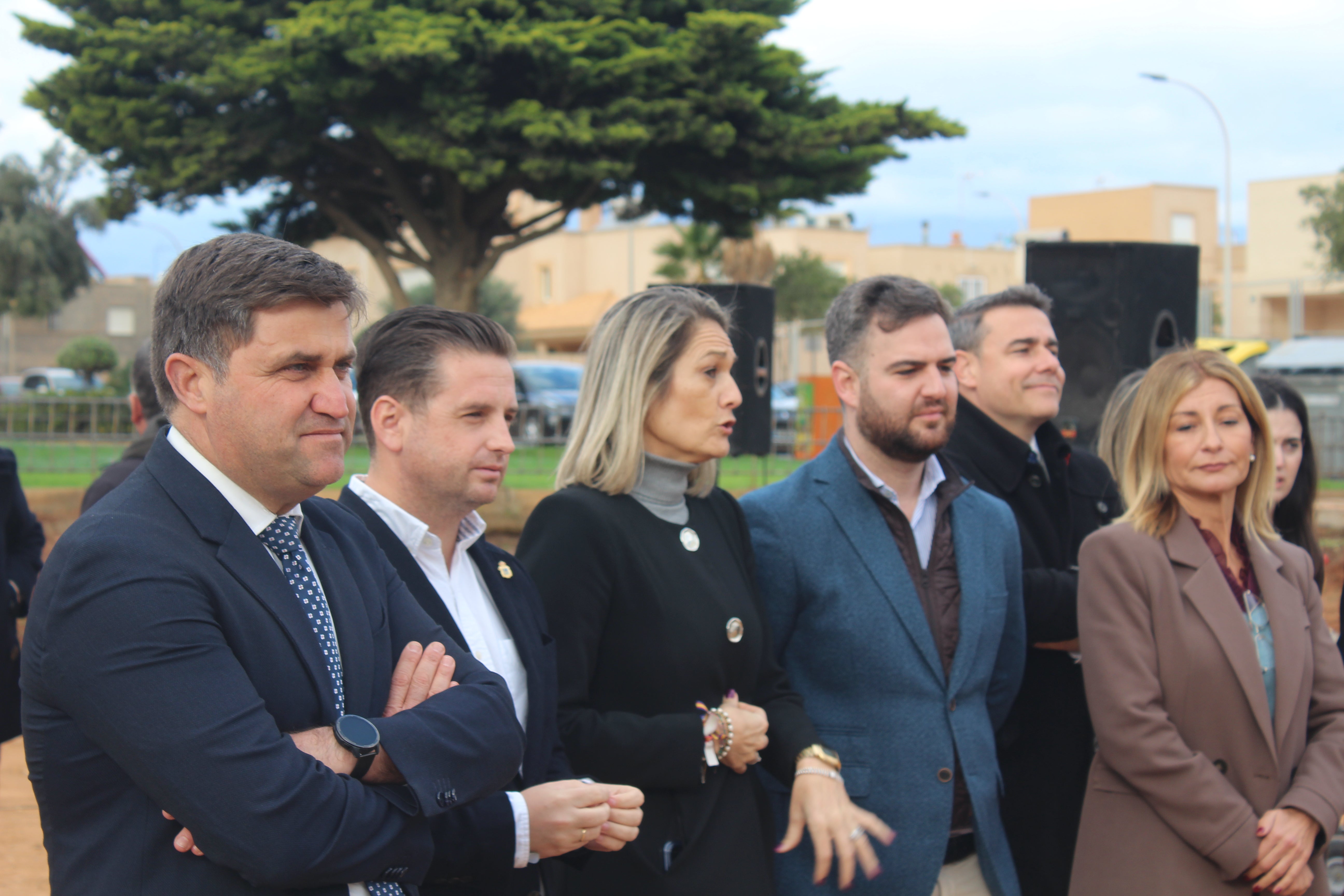 La primera piedra de la futura sede judicial de Roquetas, en imágenes