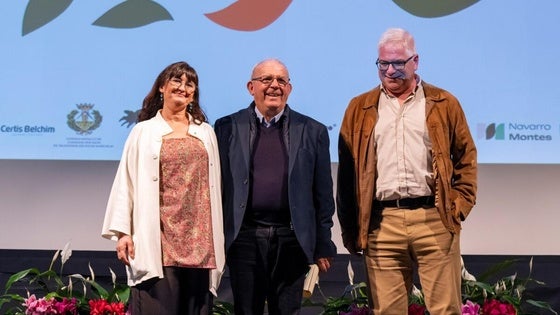 Vícar renueva su premio 'Andalucía en Flor' con el distintivo +