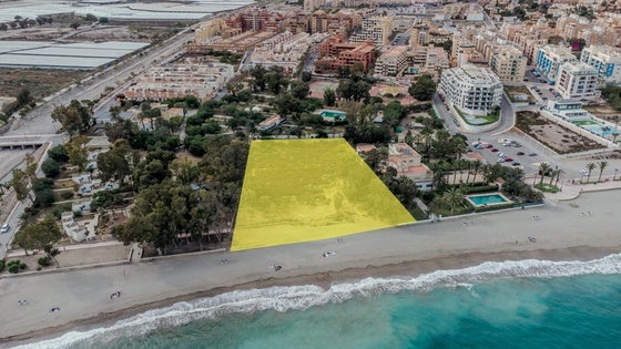 Roquetas adjudica la redacción del proyecto de la futura piscina de agua de mar