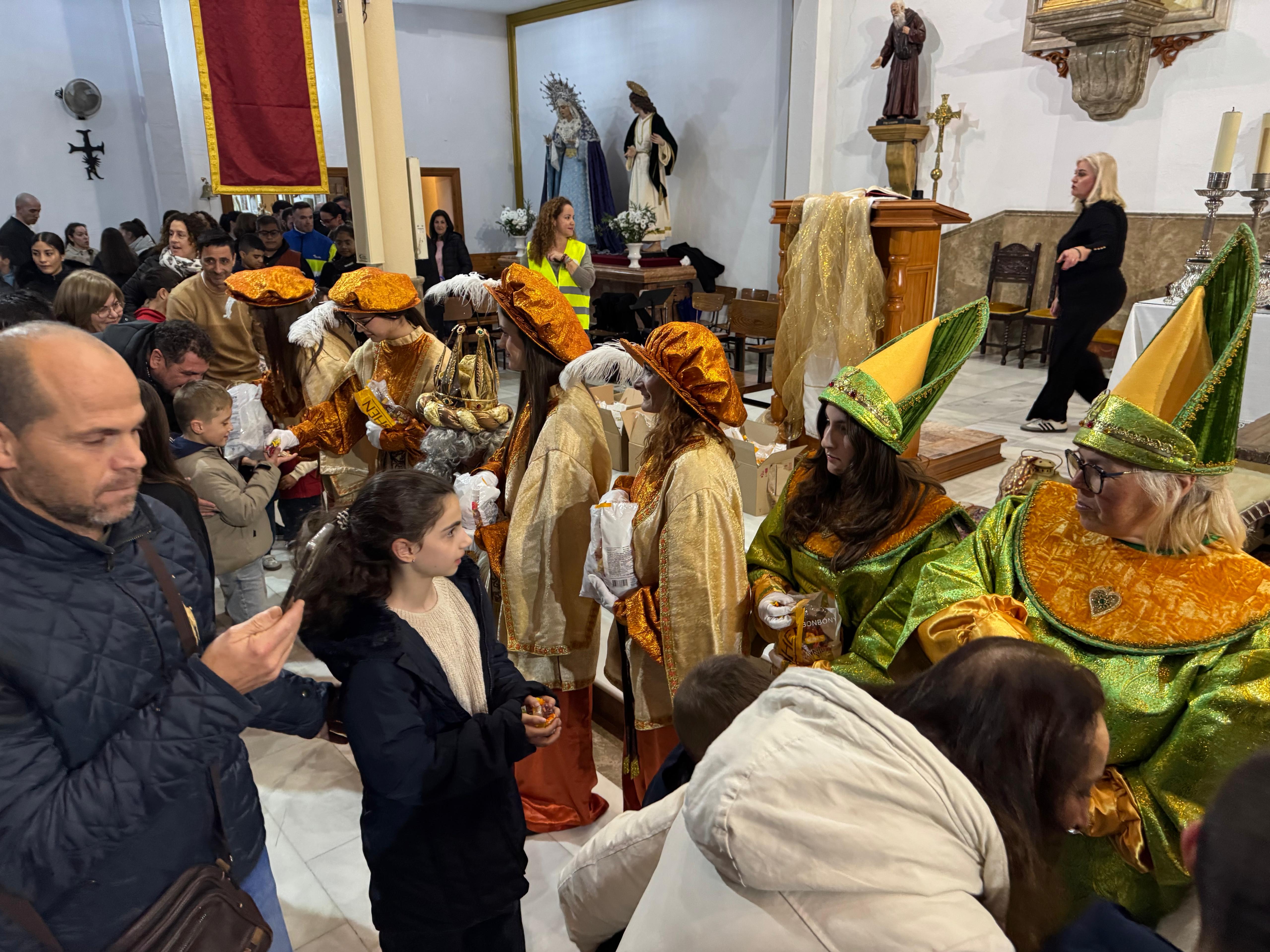 Así se vivió la Cabalgata de Reyes en Roquetas de Mar, Aguadulce y El Parador