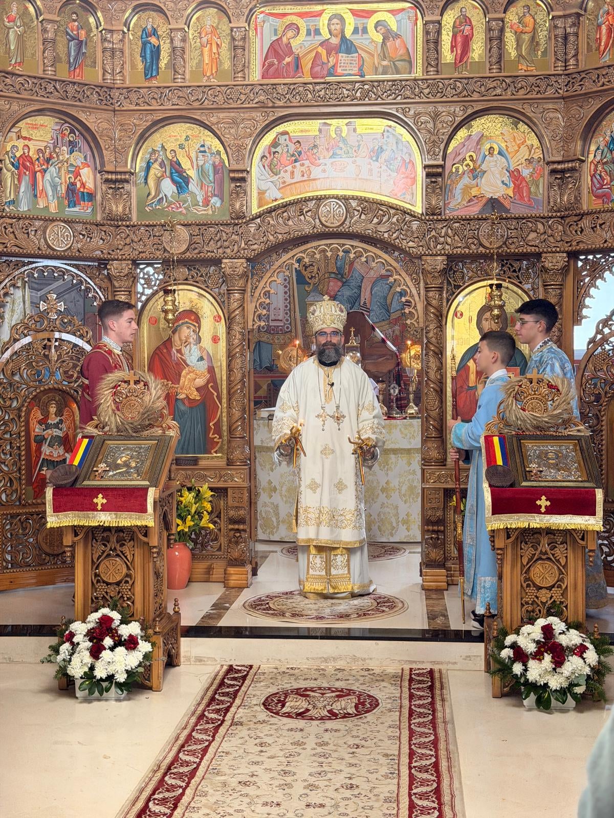 La Iglesia Ortodoxa Rumana de Roquetas celebra la misa del Bautismo del Señor
