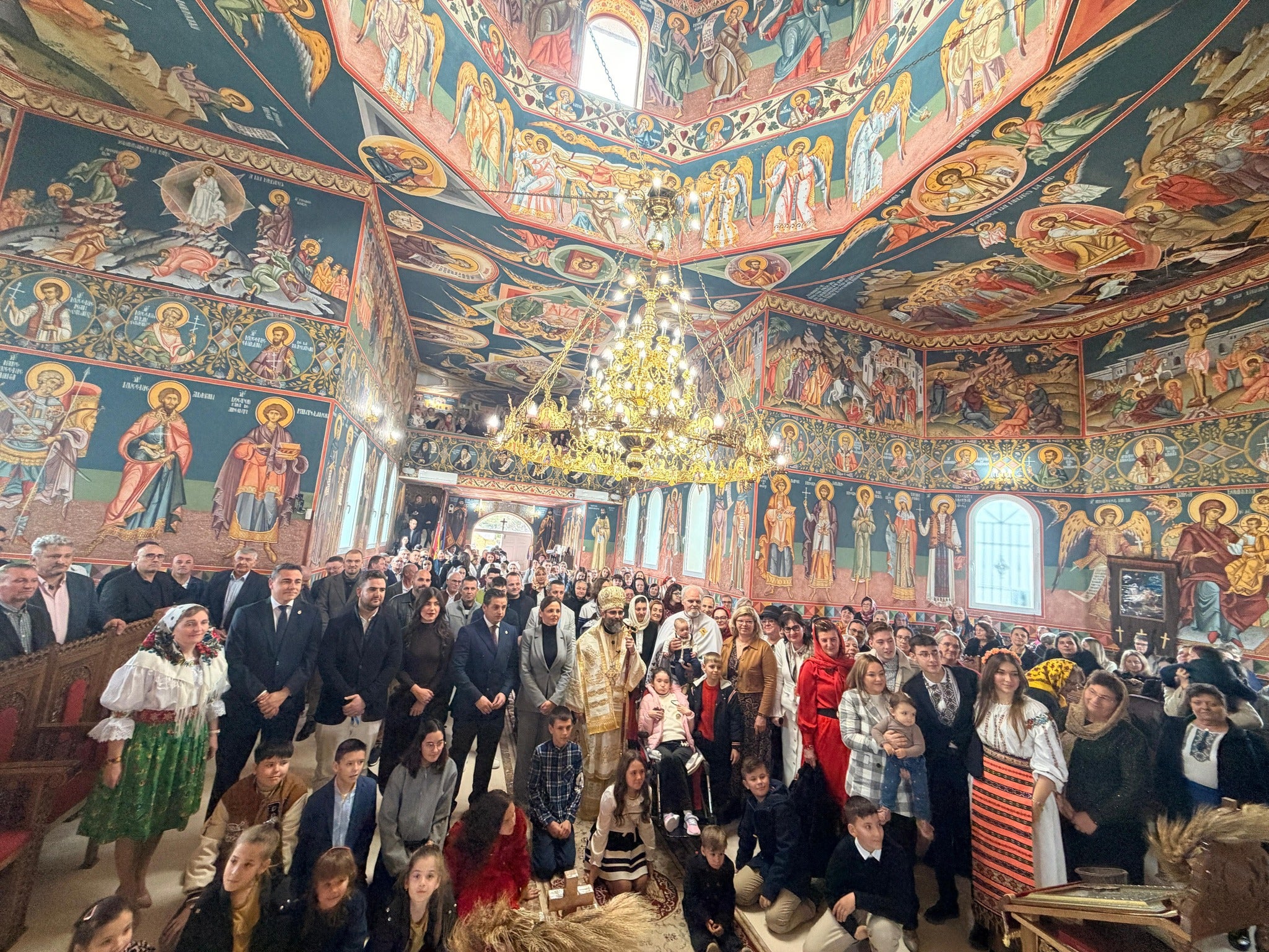 La Iglesia Ortodoxa Rumana de Roquetas celebra la misa del Bautismo del Señor