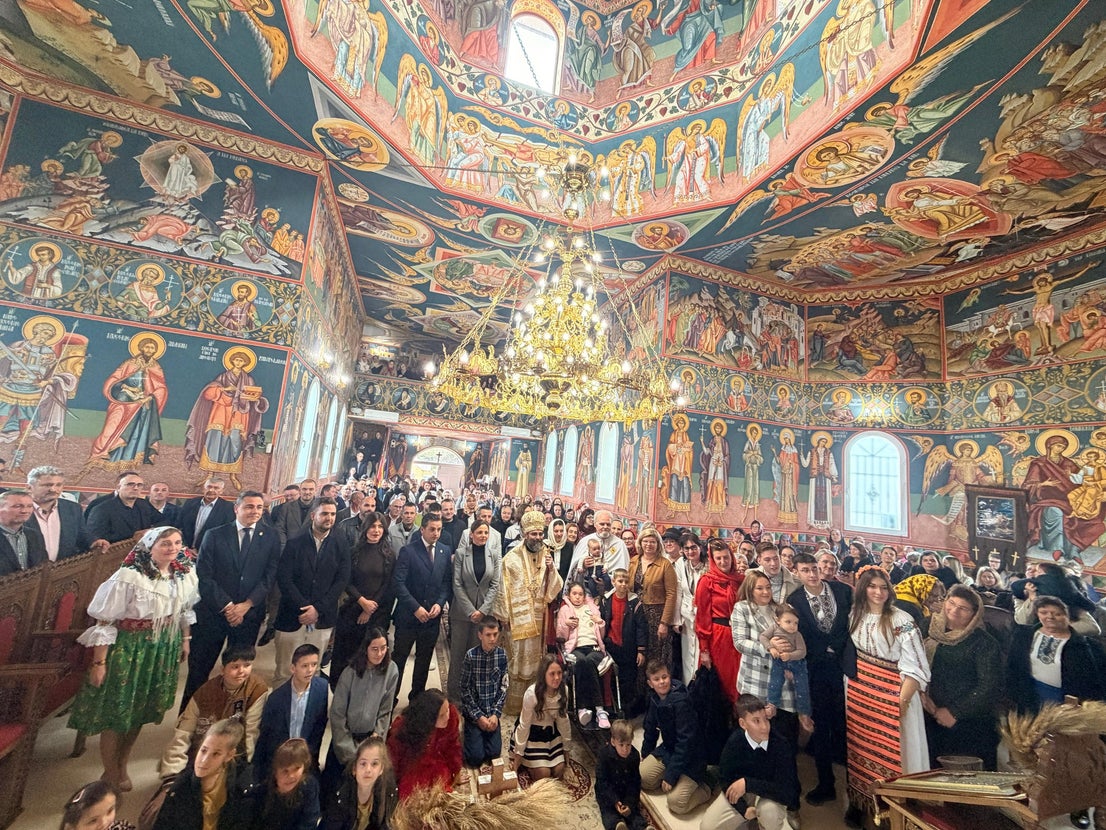 La Iglesia Ortodoxa Rumana de Roquetas celebra la misa del Bautismo del Señor