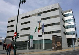 Archivan la pieza principal del caso Hispano Almería sobre irregularidades en contratos del Ayuntamiento de Roquetas de Mar