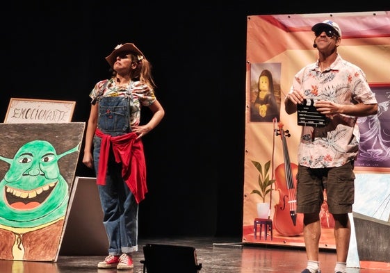 Uno de las actuaciones en el Teatro Auditorio Ciudad de Vícar.