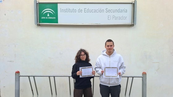 Alumnos del IES El Parador vencen en las Olimpiadas Filosóficas de Andalucía
