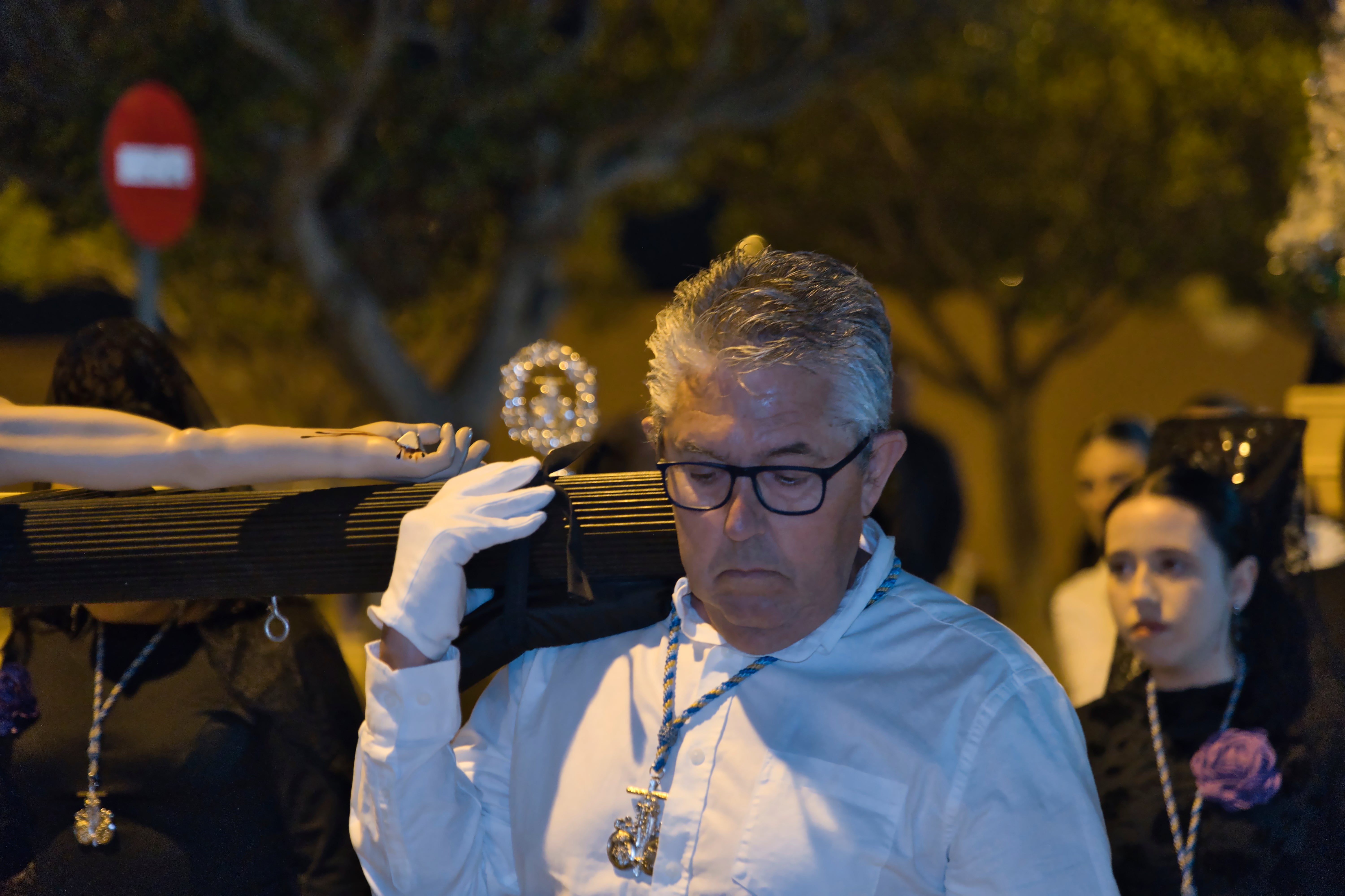 Roquetas se vuelca con el inicio de Semana Santa en El Solanillo