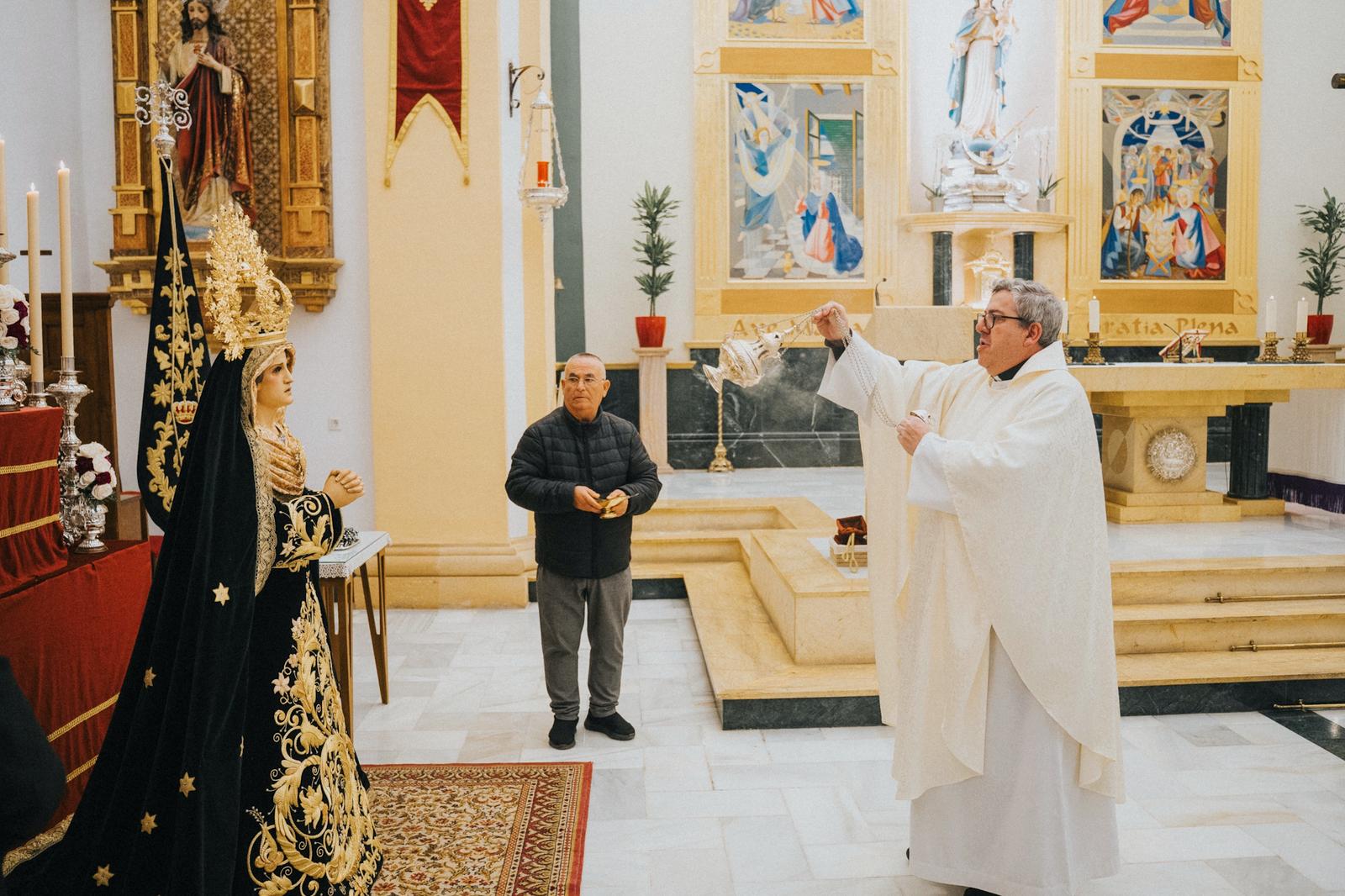 Roquetas se vuelca con la Virgen de los Dolores