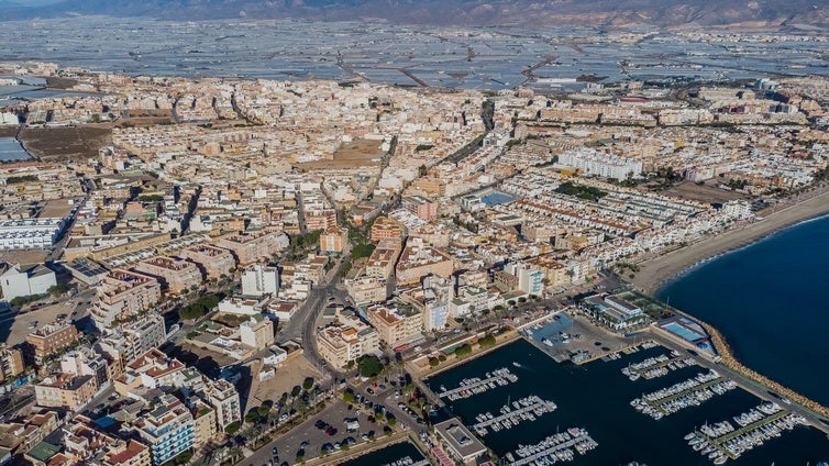 Roquetas sigue creciendo: más de 114.000 habitantes a inicios de 2.026