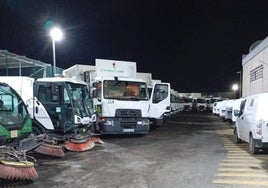 Parte de la flota que tiene Urbaser para realizar sus trabajos.