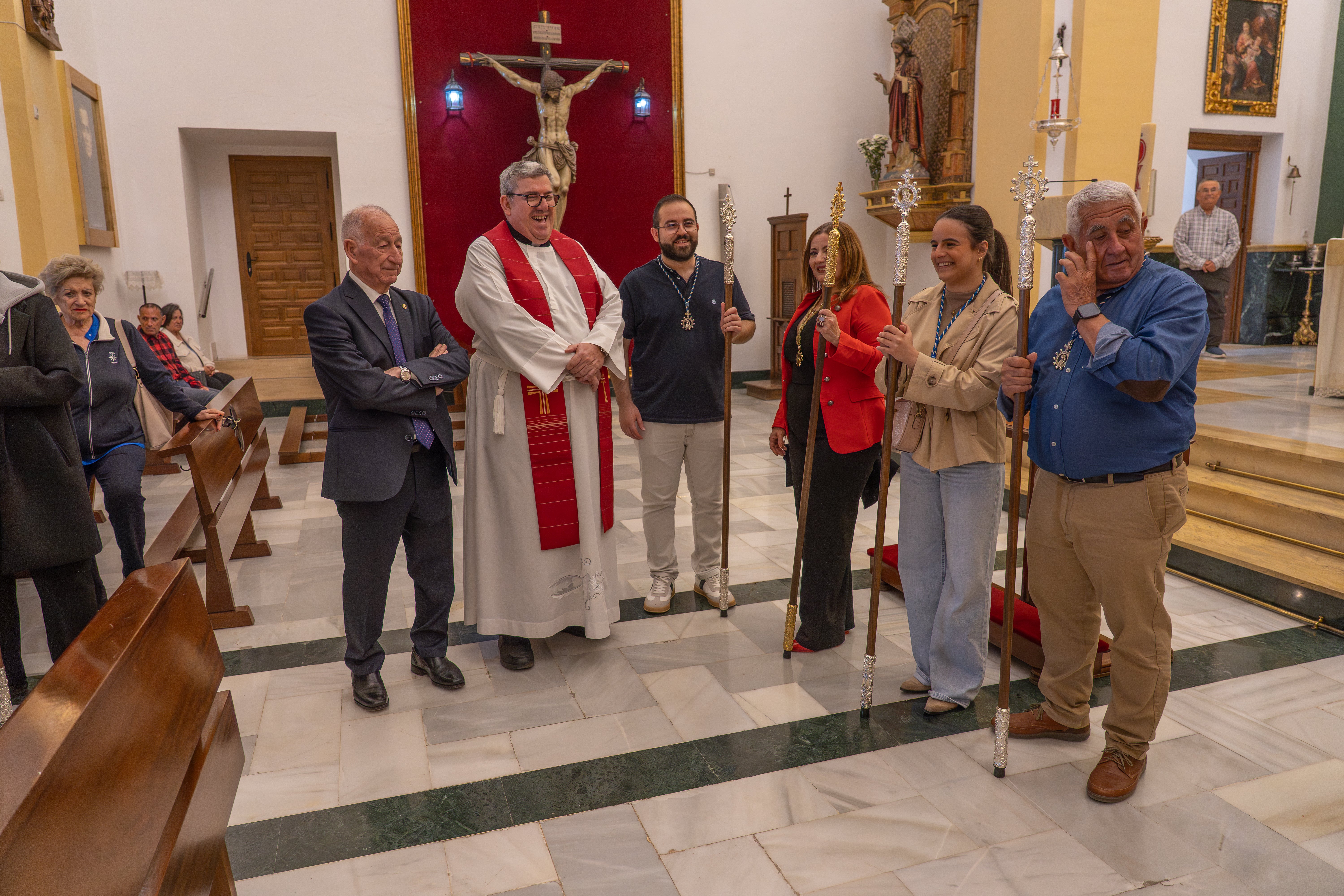 San Marcos recorre en procesión las principales calles de Roquetas, en imágenes