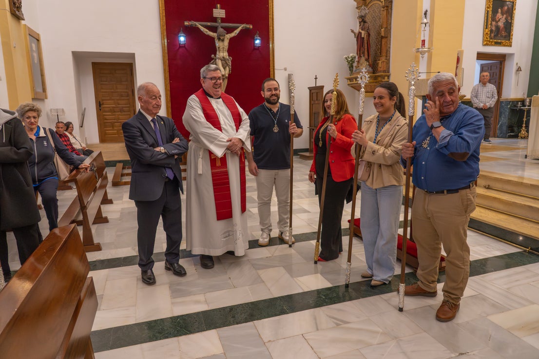 San Marcos recorre en procesión las principales calles de Roquetas, en imágenes