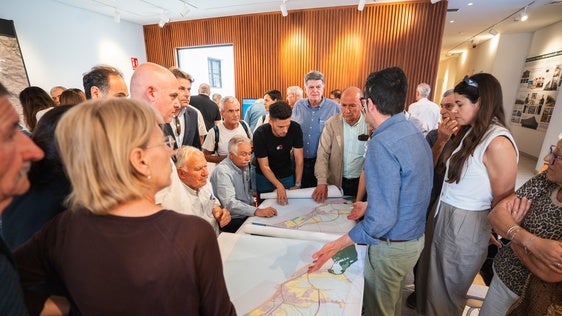 Roquetas celebra una jornada para conocer su futuro urbanístico