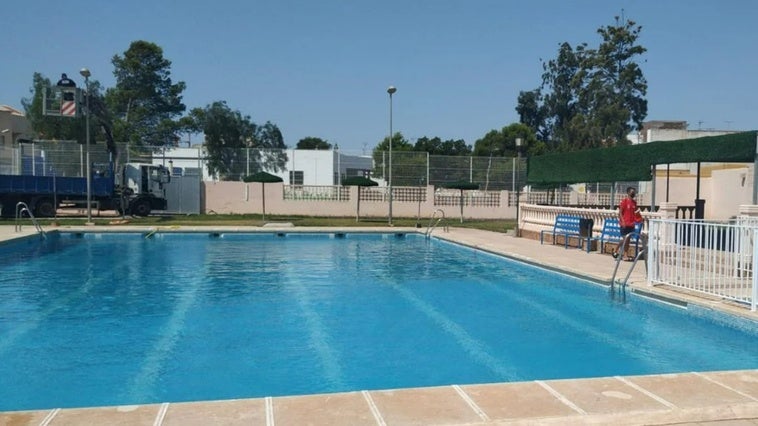La Piscina Municipal de La Mojonera abre este sábado
