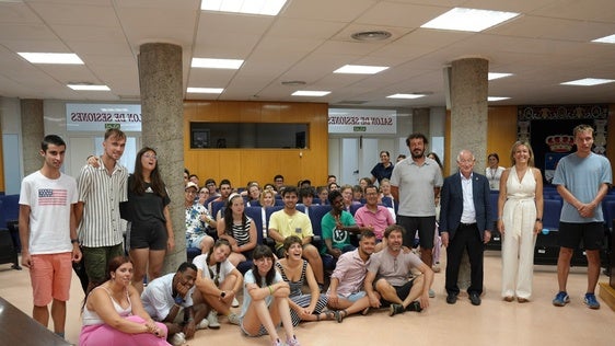Amat da la bienvenida a alumnos del colegio de Educación Especial A la Par