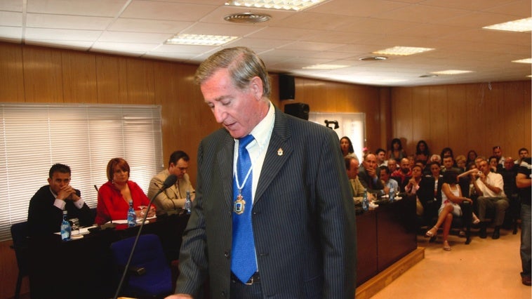 Muere el ex concejal del Ayuntamiento de Roquetas, José María González