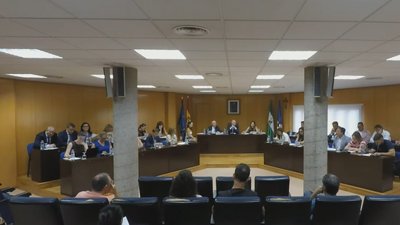 «Un Ayuntamiento que sea moderno, pero que no sea esa pecera con cristales»