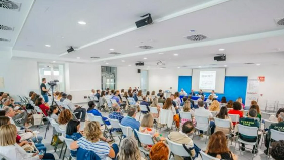 Roquetas pone en marcha el curso gratuito 'Jóvenes Dinamizadores'
