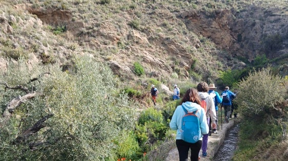 Agotadas las plazas para la Ruta Morisca de Cádiar del programa de naturaleza y deporte de Vícar