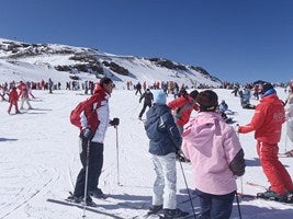 Deportes tramitará descuentos para esquiar en Sierra Nevada