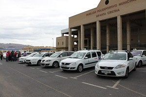 Taxi Poniente sigue creciendo y gestionará también servicios de la capital