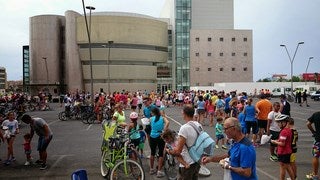 Cientos de personas participaron en la marcha ciclista del Día sin Coches