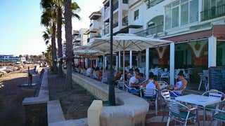 La ordenanza de ruidos mantiene la obligación de cerrar puertas y ventanas