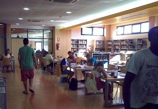 Estudiantes se manifestarán para protestar por las malas condiciones de la Biblioteca