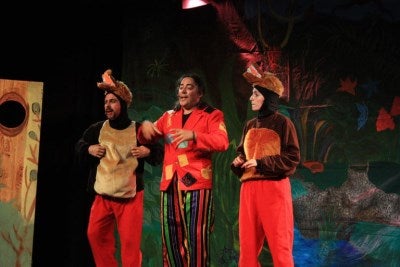 La compañía Colorín-Colorada representa hoy ‘Salvar al puma americano’ en el Teatro Auditorio de Roquetas