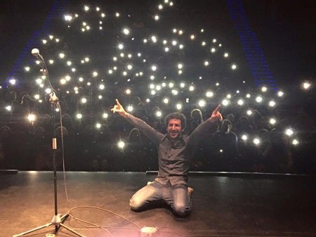 Marwan pone en Vícar las letras en solfa, en un maravilloso concierto
