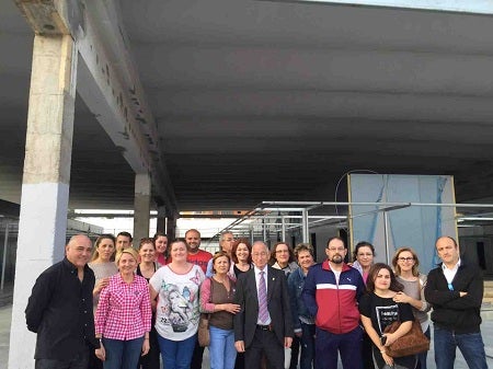 Comerciantes del mercado visitan las obras de rehabilitación