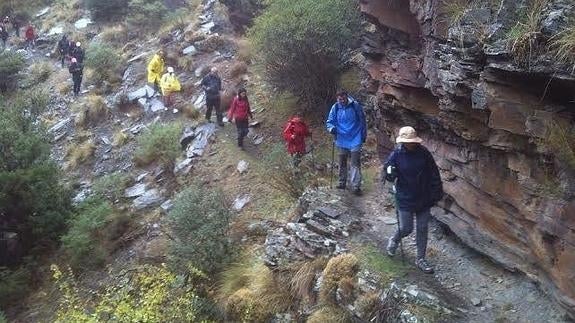 Juventud organiza en junio un fin de semana de senderismo en Sierra Nevada