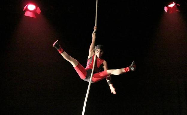 'Forzudos', de Circo Chosco.