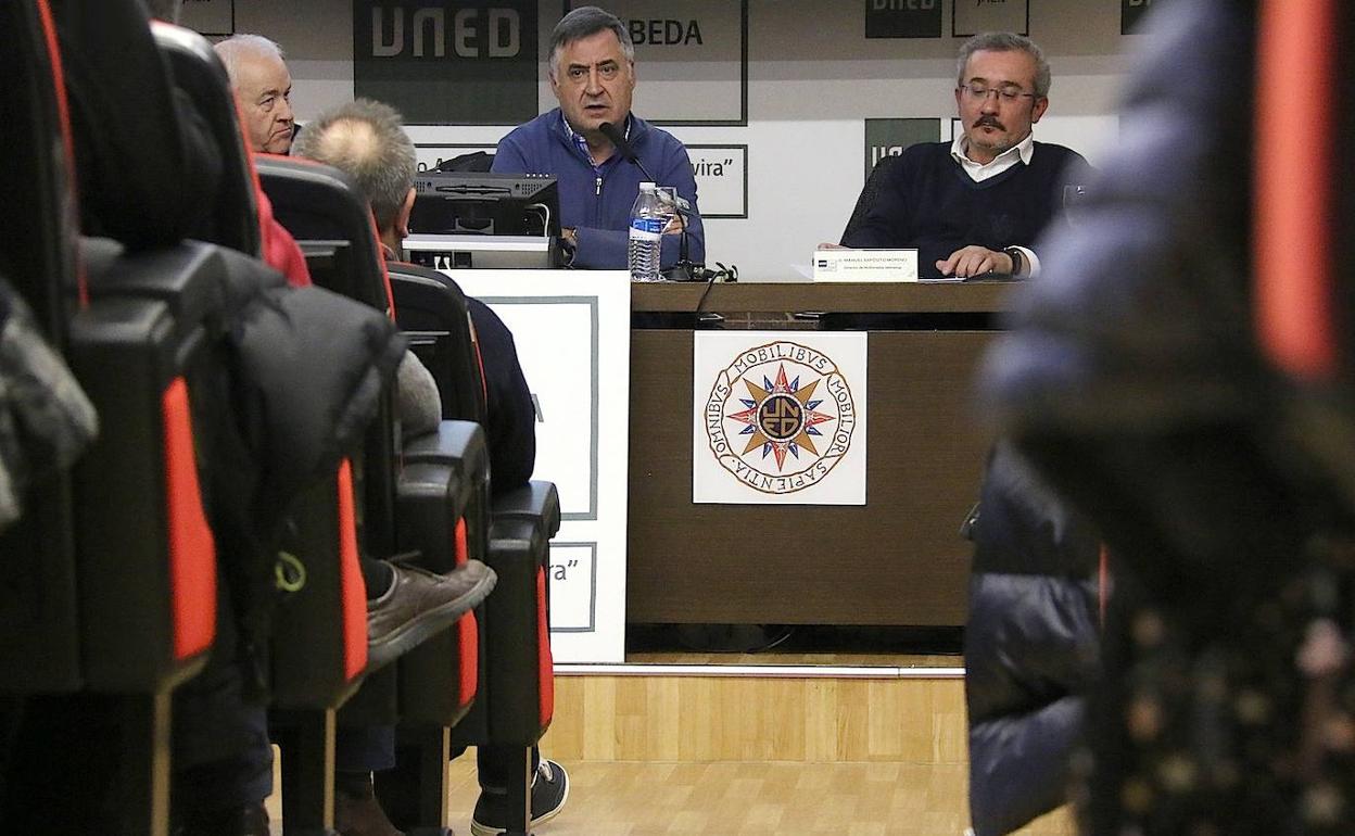 Gervasio Sánchez habló de cuando terminan las guerras y empiezan sus consecuencias