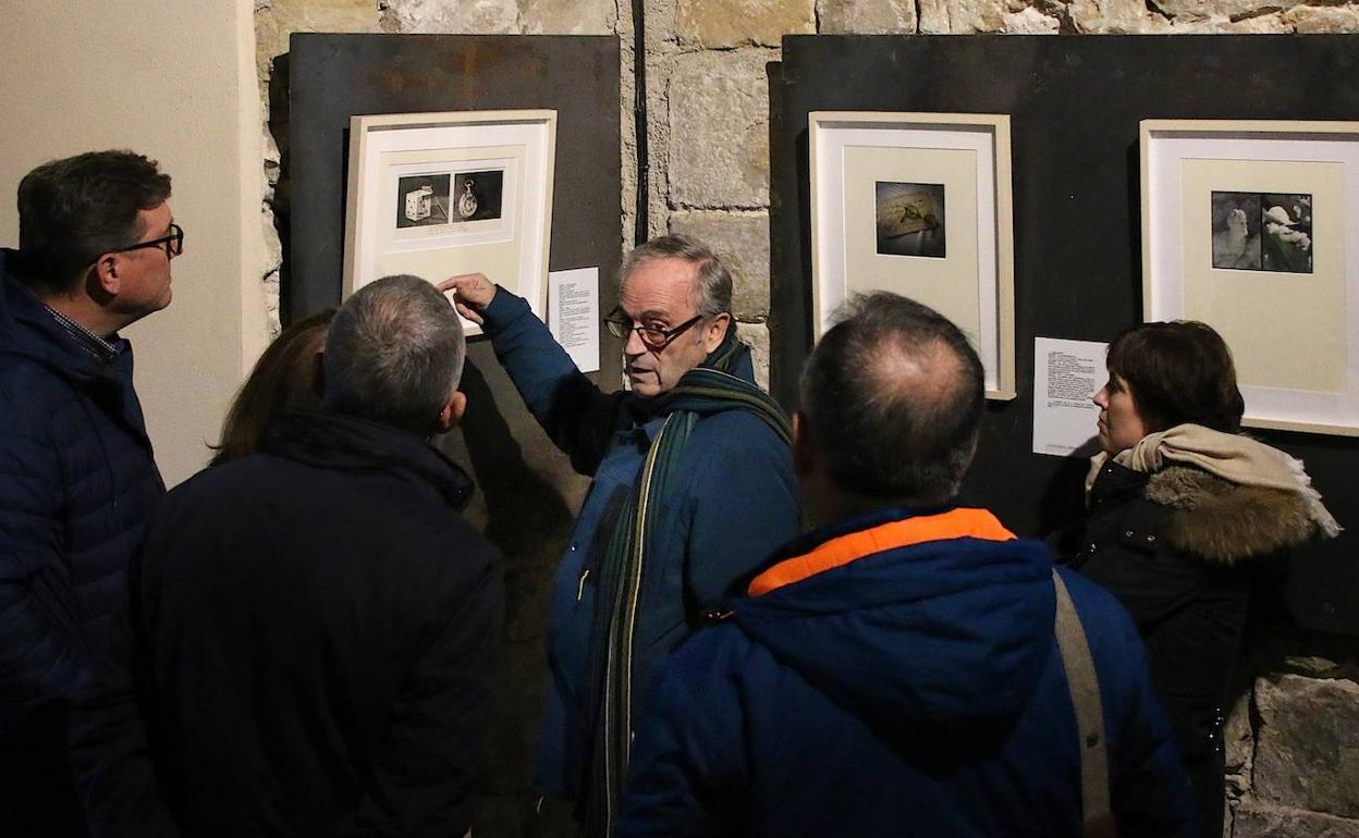 Clausura por todo lo alto de la exposición en la que Ángel Molina y Vicente Nieto unen fotografía y teatro