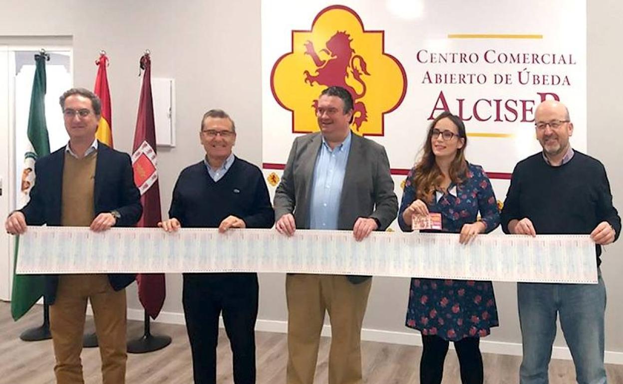 La ganadora del sorteo de Alciser gasta su premio de 6.000 euros en 38 establecimientos