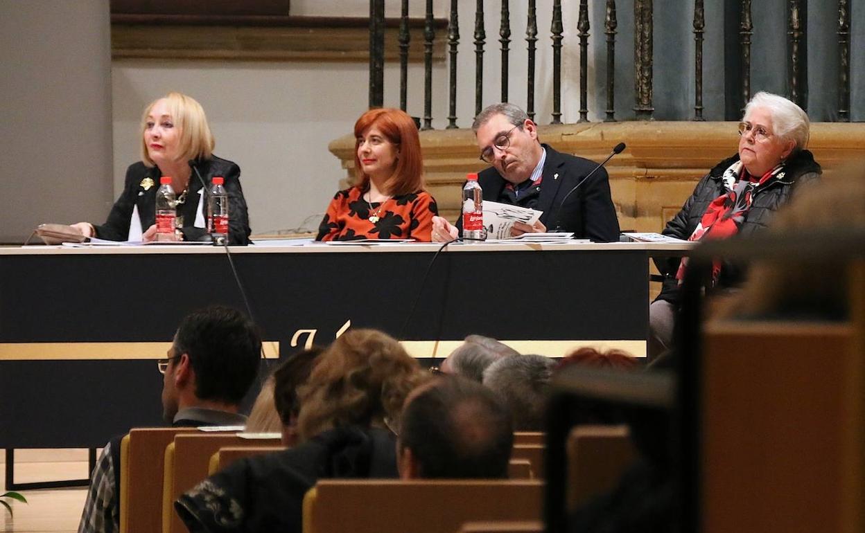 Acto de presentación en el Hospital de Santiago.