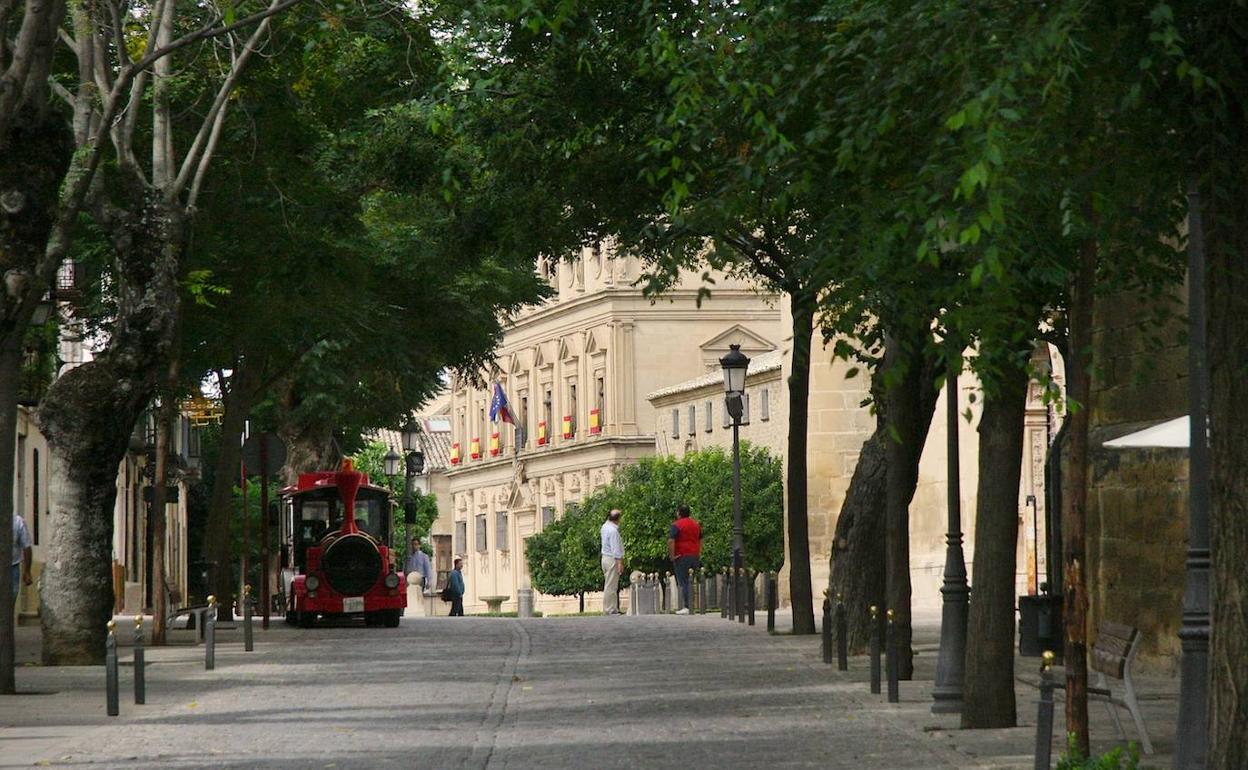 La Policía Local hace una serie de indicaciones ante la llegada de la Vuelta Ciclista Andalucía