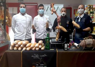 Imagen secundaria 1 - Preparación y reparto de los bocadillos.