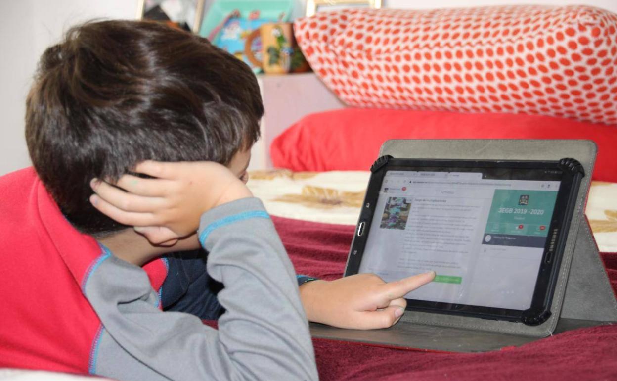 Úbeda destina 12.000 euros para alquilar dispositivos que faciliten la enseñanza online